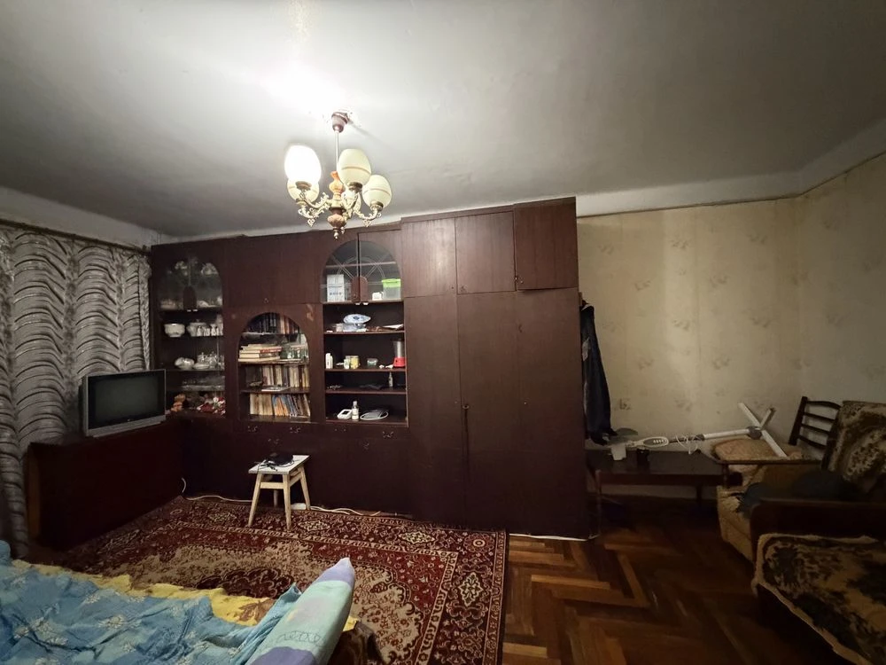 Продажа 1-комнатной квартиры, Комунарівський район, 1 этаж