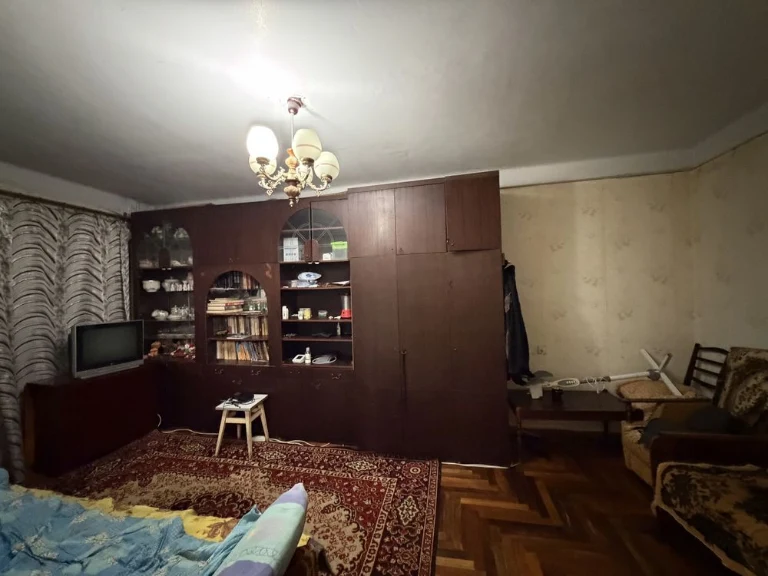 Продажа 1-комнатной квартиры, Комунарівський район, 1 этаж