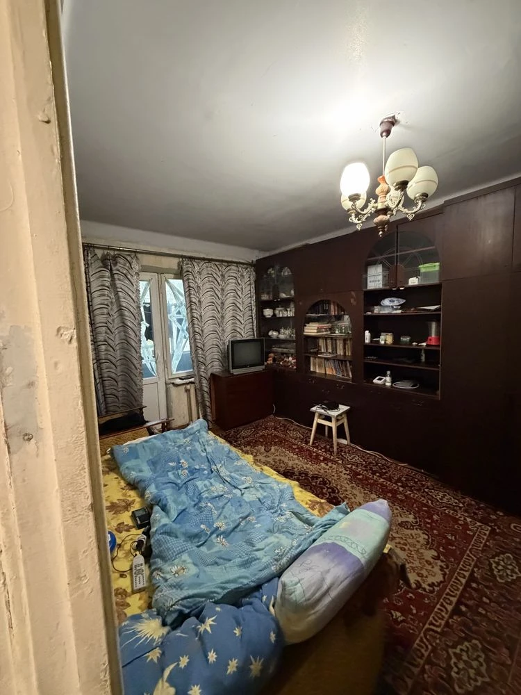 Продажа 1-комнатной квартиры, Комунарівський район, 1 этаж