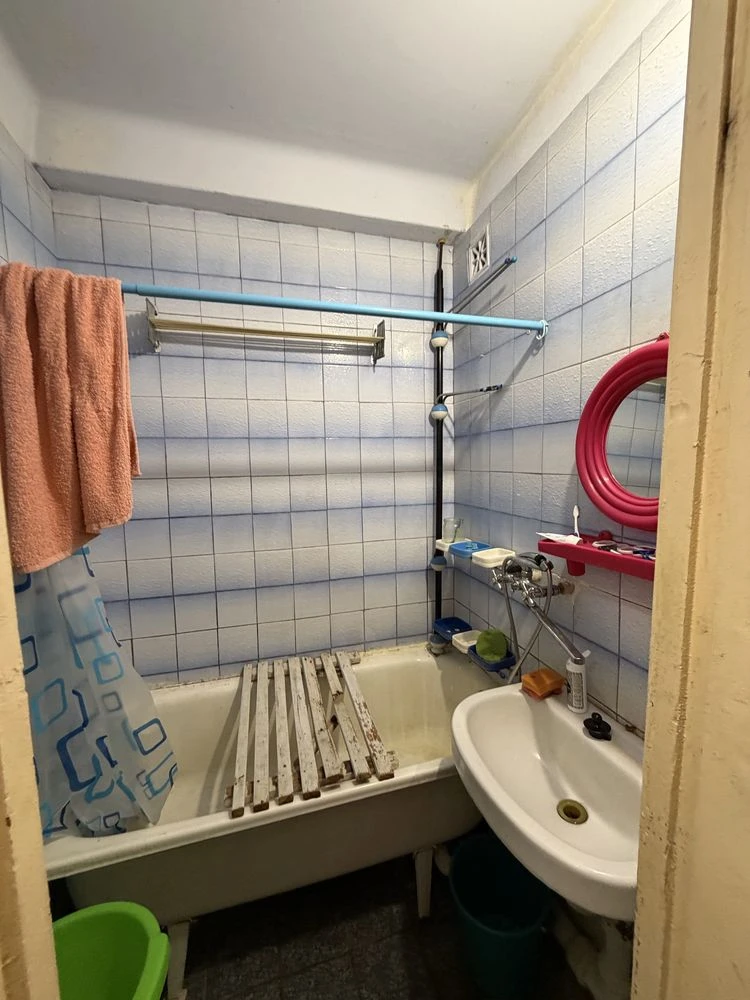 Продажа 1-комнатной квартиры, Комунарівський район, 1 этаж