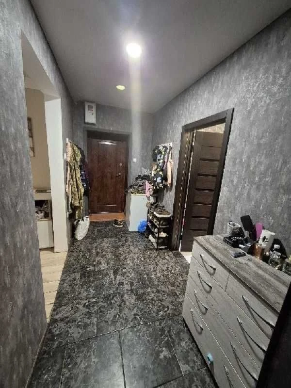 Продається 3-кімнатна квартира на вулиці Трегубенка в Днепровському районі.