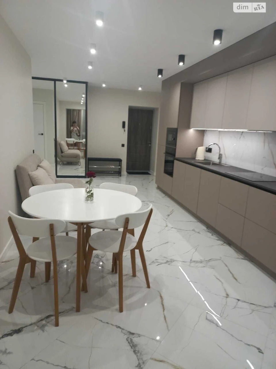 Long-Term Rental Apartment, Slav'yanka