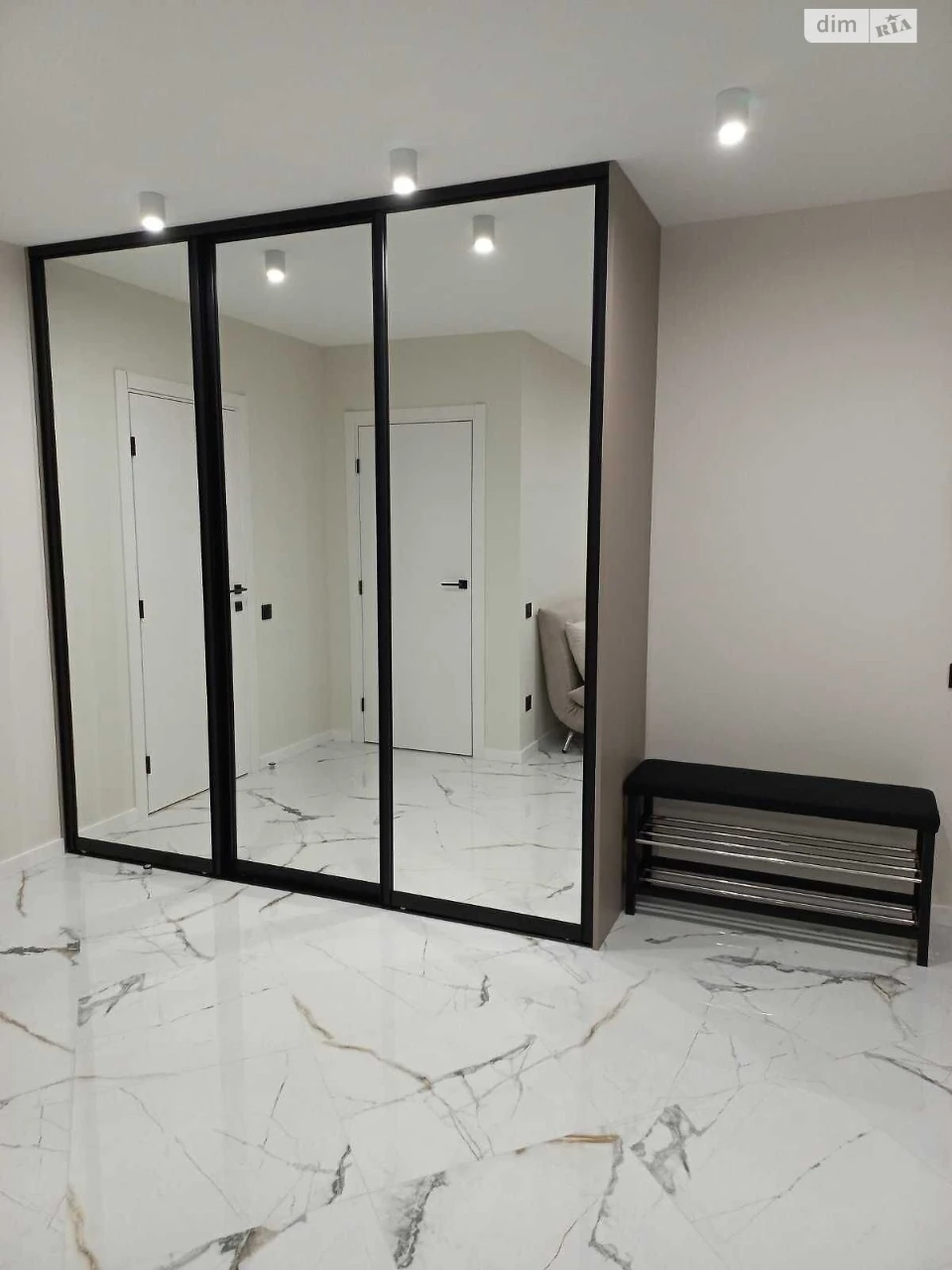 Long-Term Rental Apartment, Slav'yanka