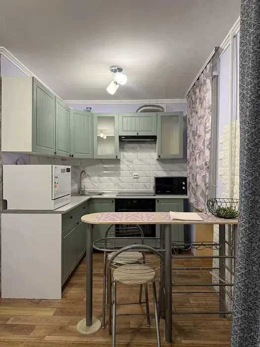 1-bedroom apartment 52.7 m2 with renovation on Dovzhenko Street