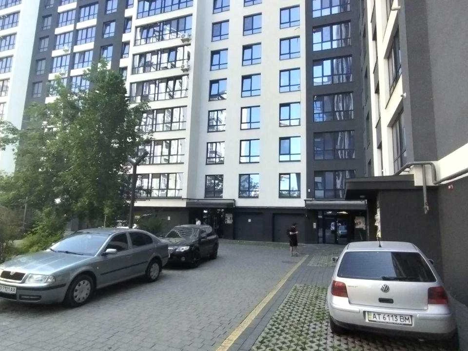 Apartment. Ivano-Frankivsk, Khimykiv Street