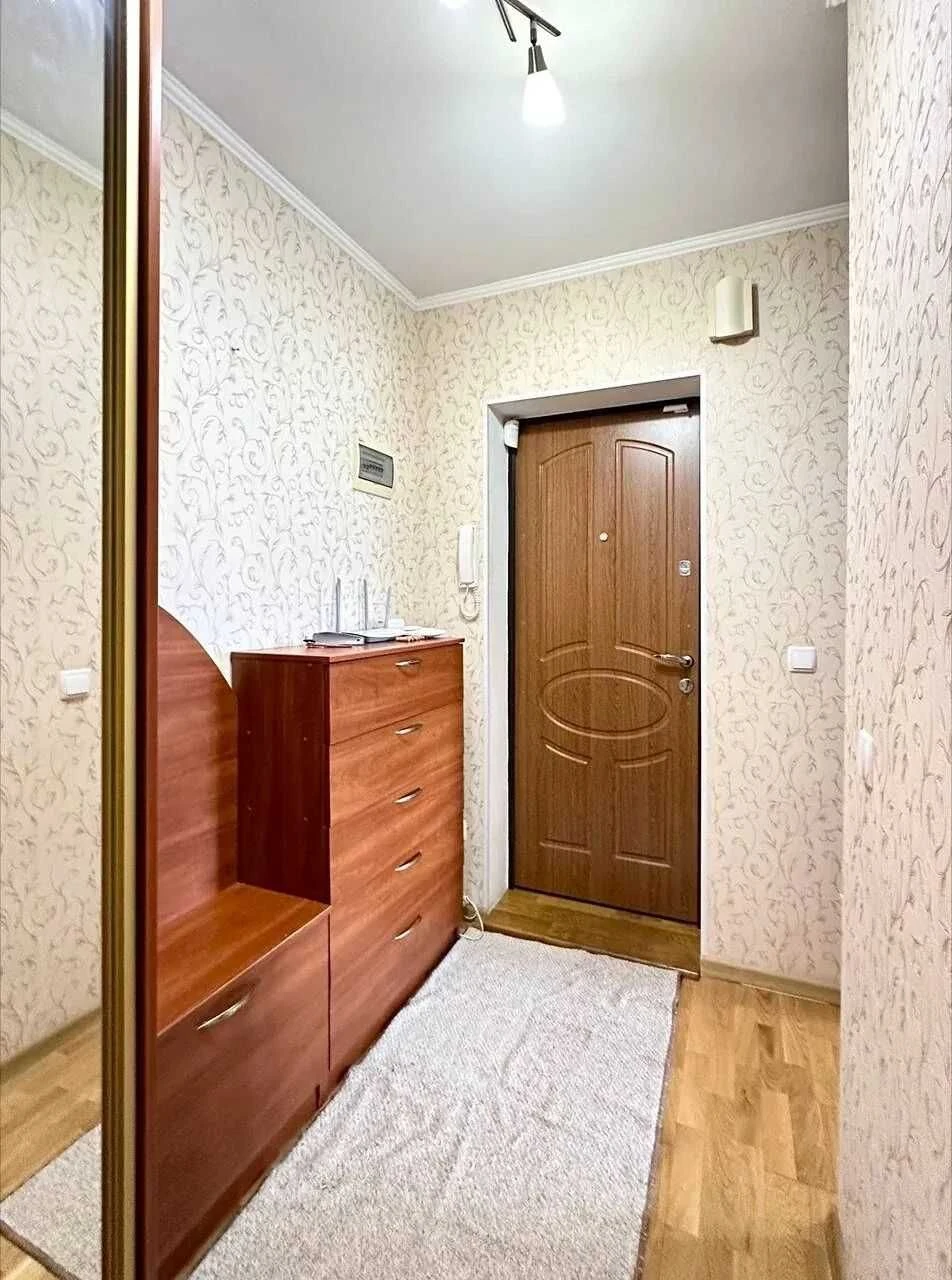 Cozy and warm 3-bedroom apartment with renovation in a quiet