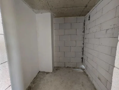 Sale of 1-room apartment with balcony in a completed building