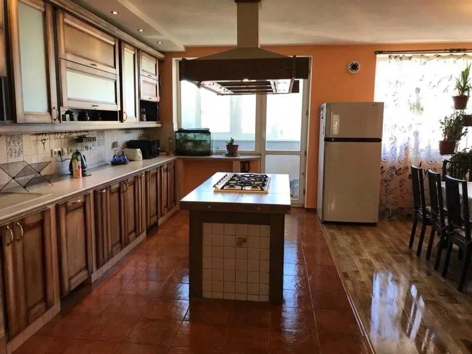 Sale of a two-level apartment in the Bozdoş park area