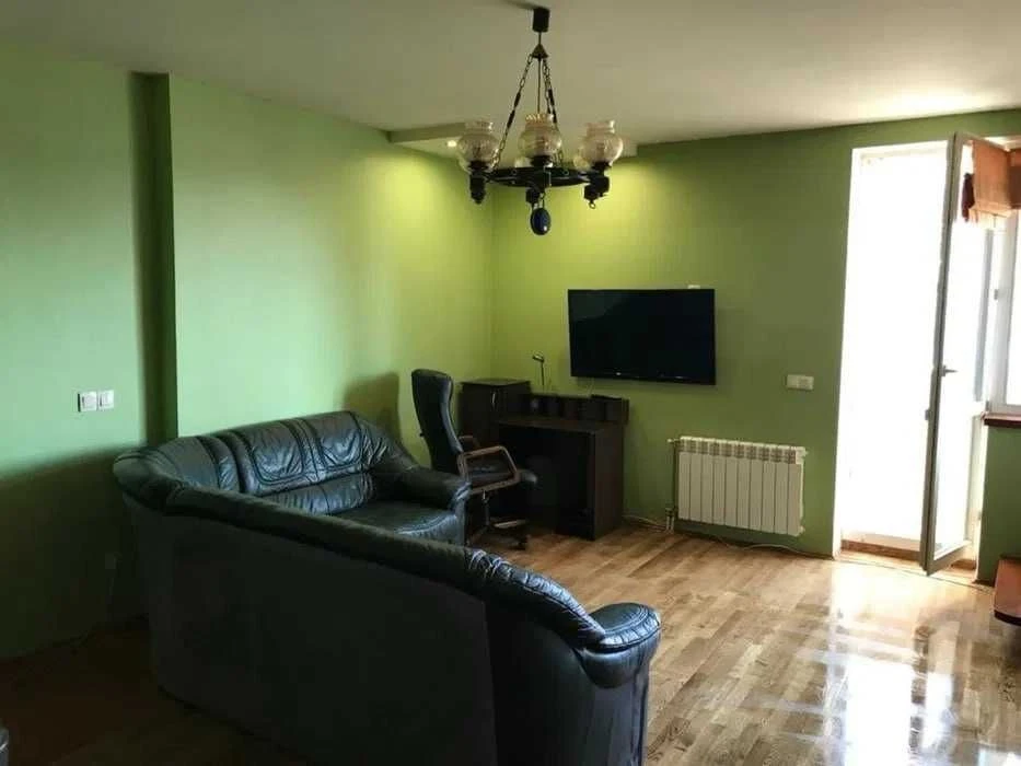 Sale of a two-level apartment in the Bozdoş park area