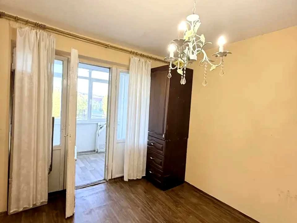 Apartment. Uzhgorod, Onokivska st.