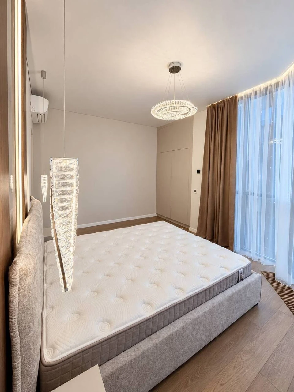 Продаж однокімнатної квартири в ЖК Uzh Towers