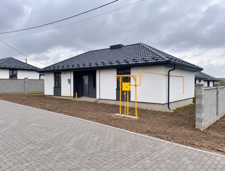 Продаж дома | 80 м² + 4 участка земли | Забор | Городские коммуникации