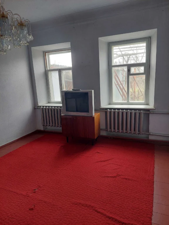 Продаю дом в Октябрьском.