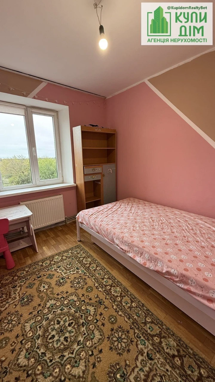 Sale of a 3-room apartment in Zhazova!!
