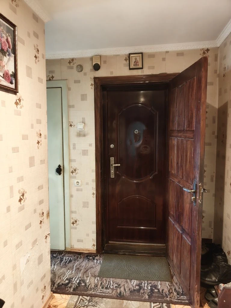 Продается 3-комнатная квартира в Школьном