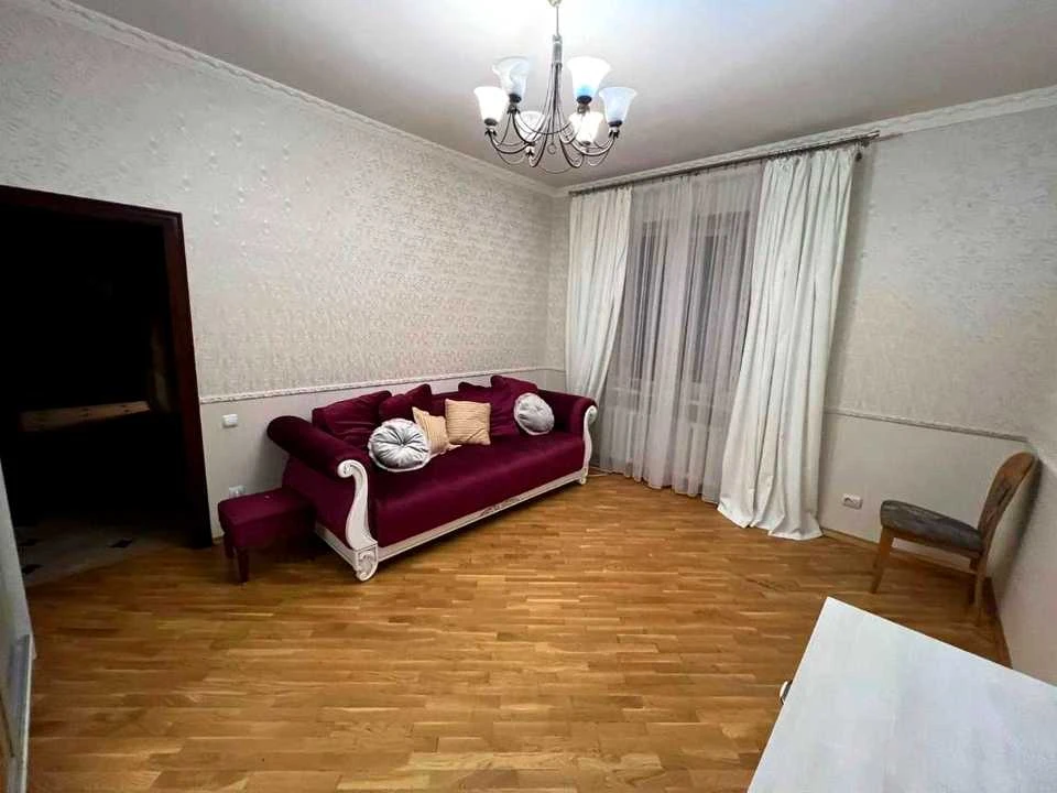 Квартира. Львів, Академіка Рудницького вул.