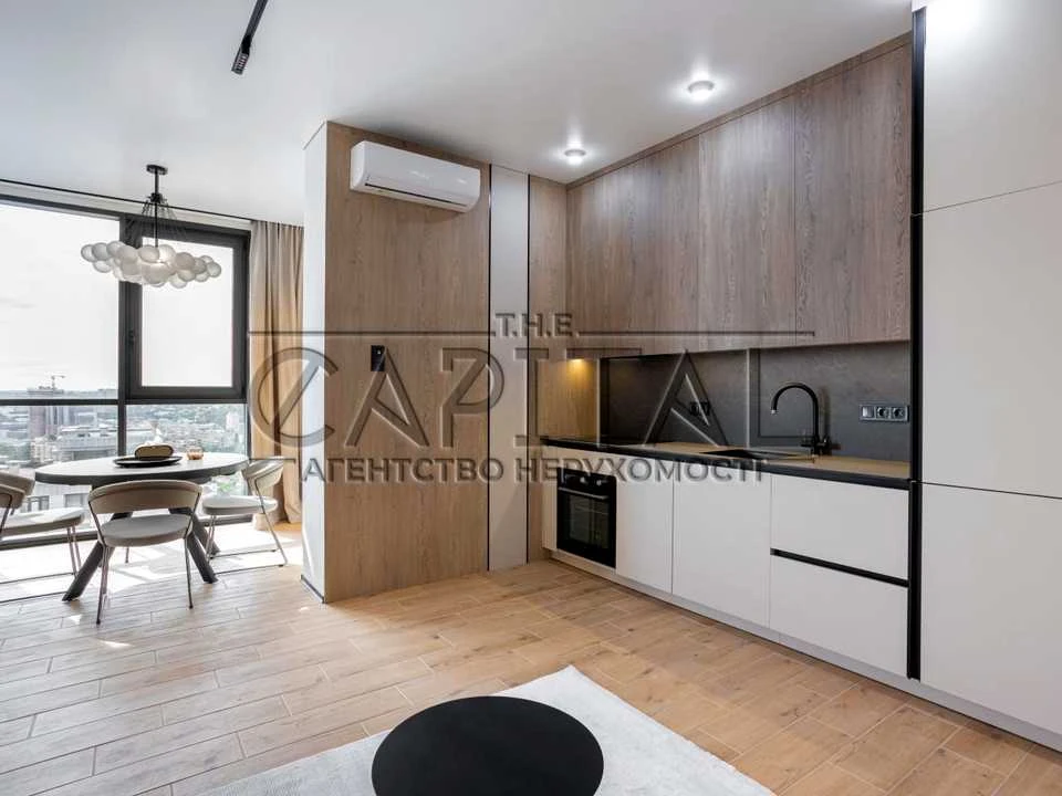 Apartment. Andriy Verkhovolyad Street, Kyiv