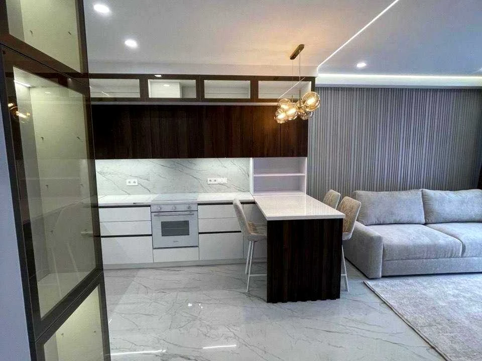 Apartment. Michael Maksimovych Street, Kyiv