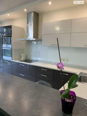 Apartment for Long-Term Rent – Mikilska Borshchivka