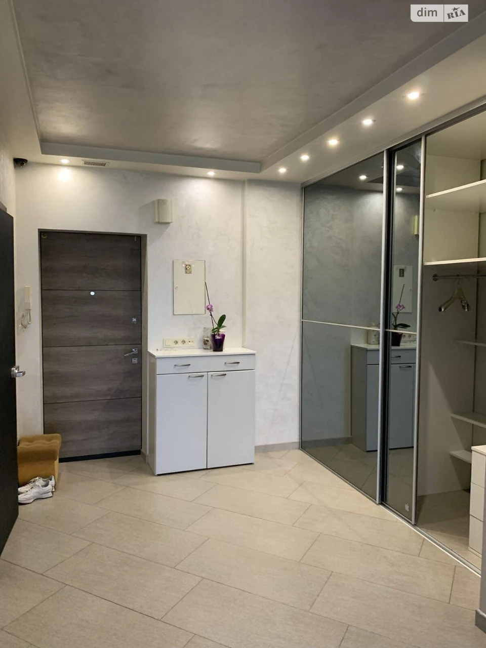 Apartment for Long-Term Rent – Mikilska Borshchivka