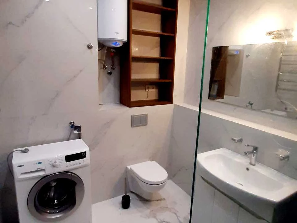 Apartment. Dragomannova st., Kyiv