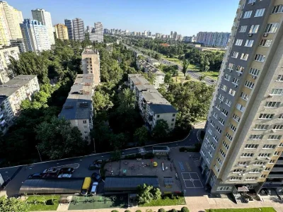 Квартира. Киев, проспект Алишера Навой