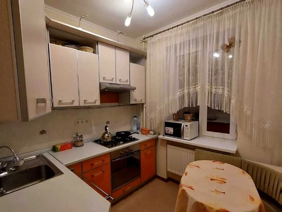 Квартира. Киев, проспект Соборности
