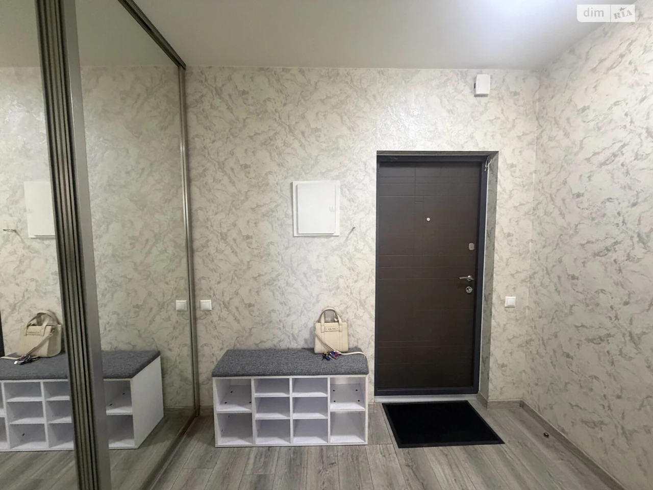 Long-Term Rental Apartment Karavyove Dachi
