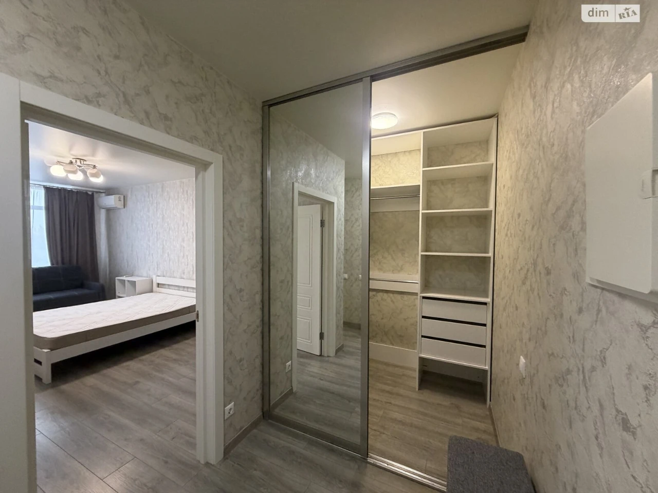 Long-Term Rental Apartment Karavyove Dachi