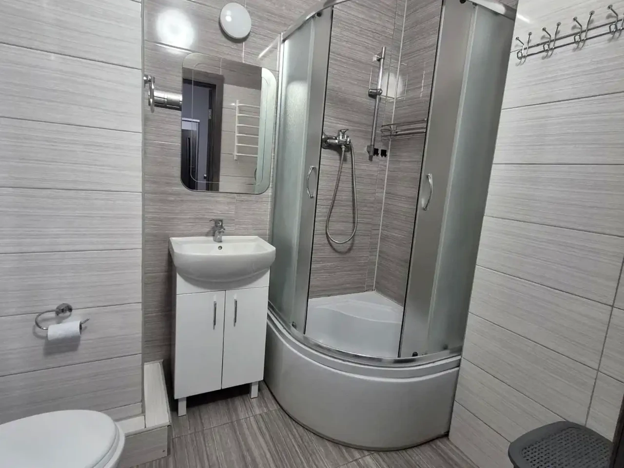 Rent 1-bedroom apartment 42 m2, 16/25 floor