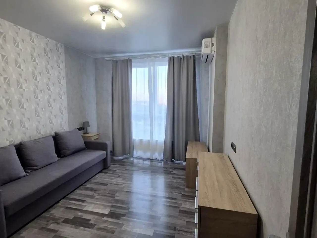Rent 1-bedroom apartment 42 m2, 16/25 floor
