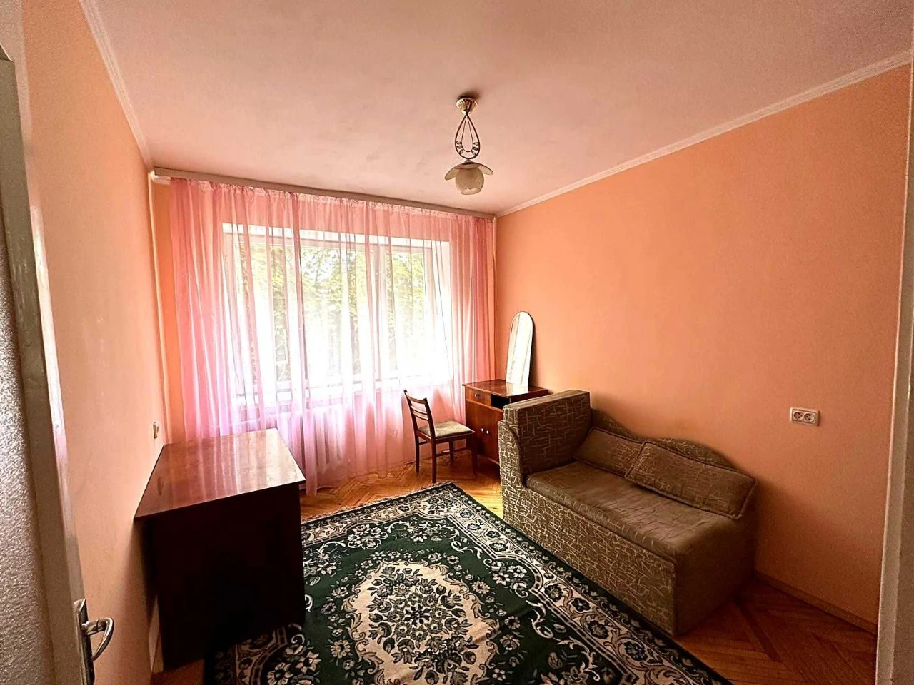 For Sale Cozy 3-Bedroom Lubenský
