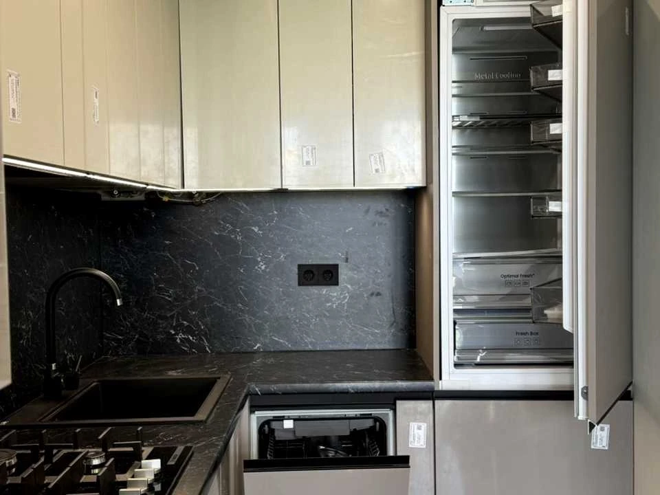 Apartment. Lviv, Roksolany st.