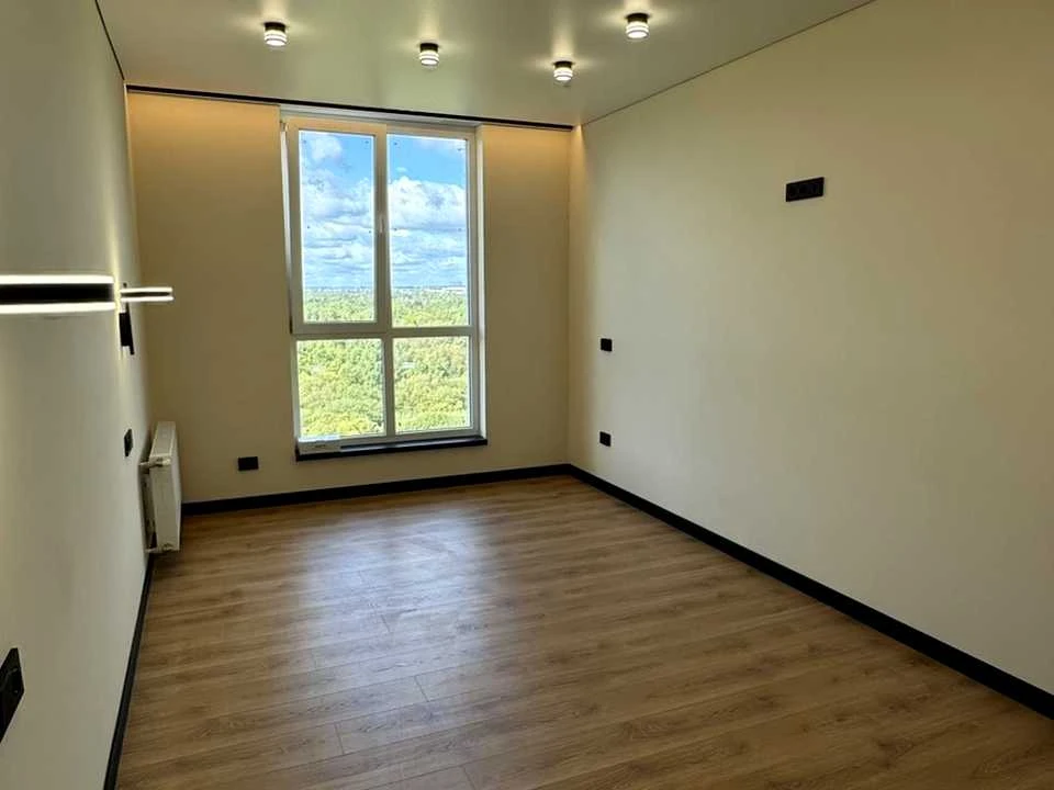 Apartment. Lviv, Roksolany st.