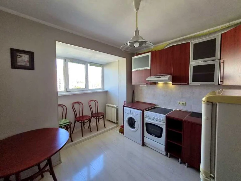 Apartment. Holosiivsky Prospect, Kyiv