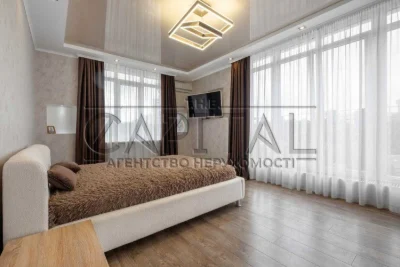 Продаж 2-кімнатного апартаменту з душем - Голосіївський