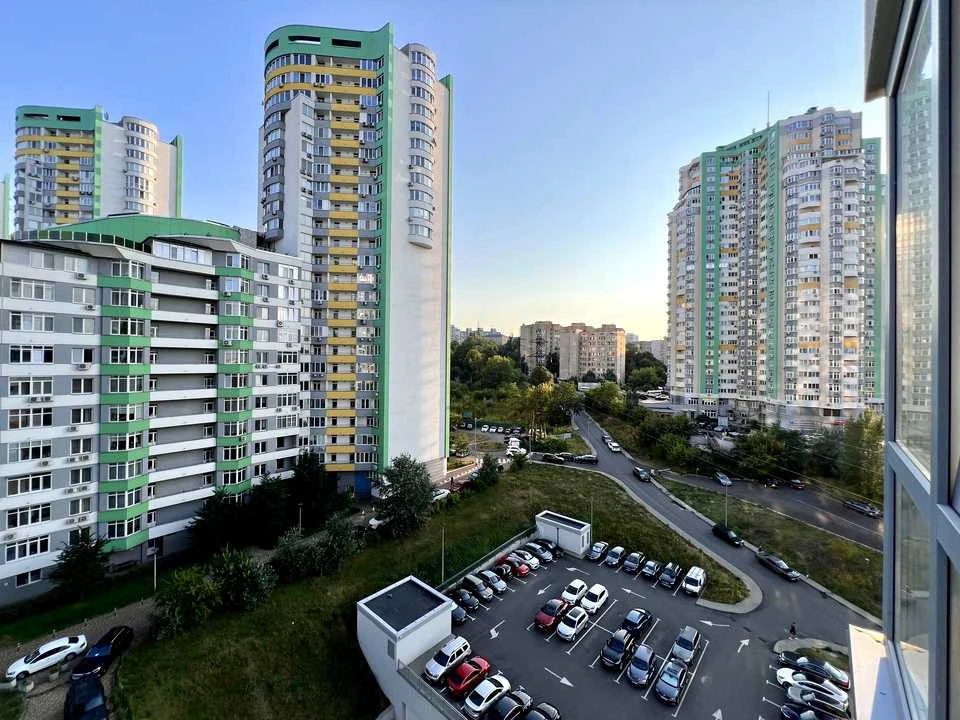 Apartment. Vyshorodska st.
