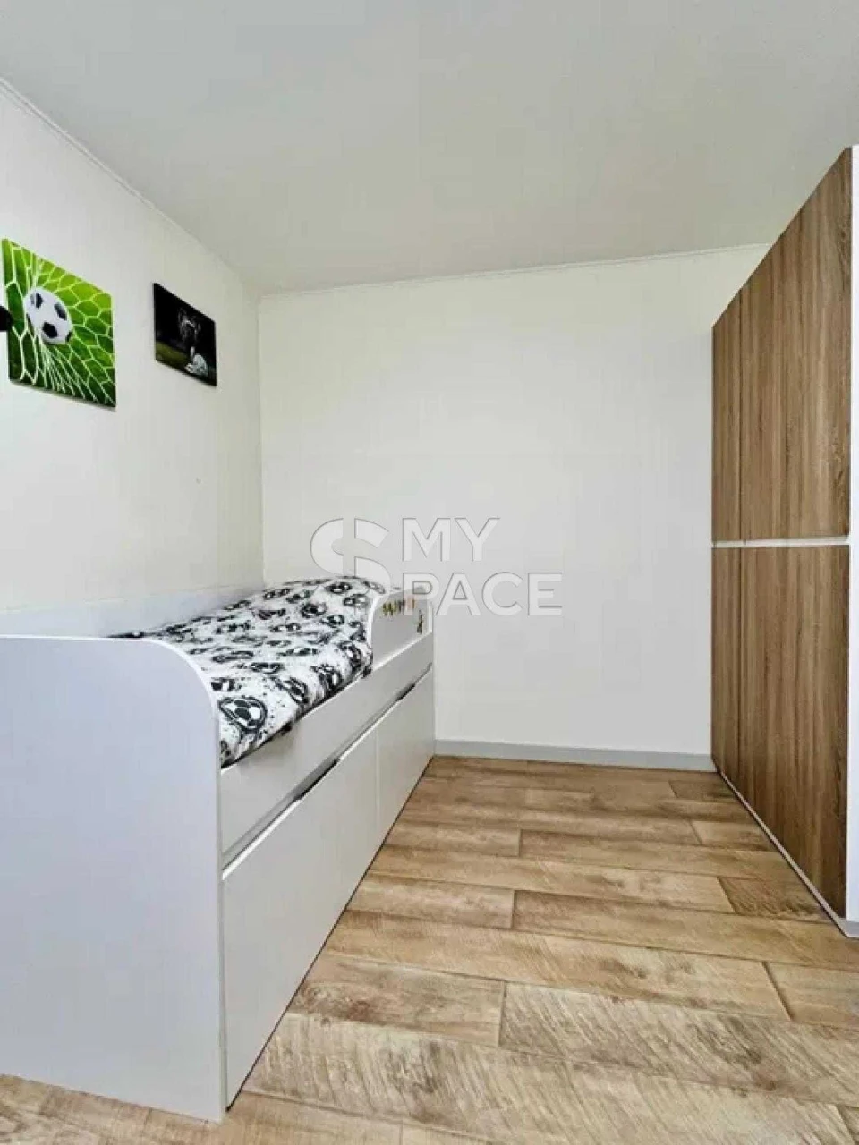 Unique Offer! 3-bedroom apartment on Ivan Mazepa (Lviv) 4A Arsen