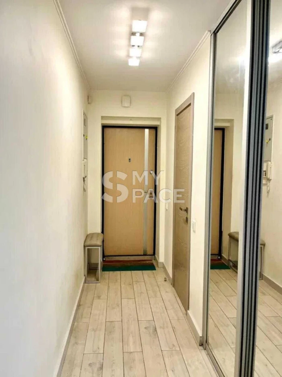 Unique Offer! 3-bedroom apartment on Ivan Mazepa (Lviv) 4A Arsen