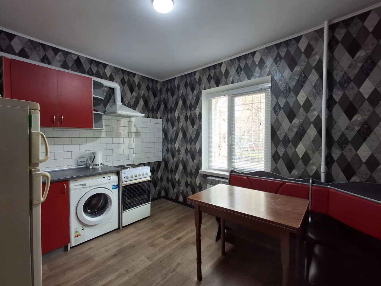 Терміновий продаж 1квартири на Позняках