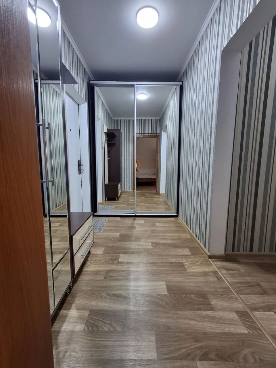 Терміновий продаж 1квартири на Позняках
