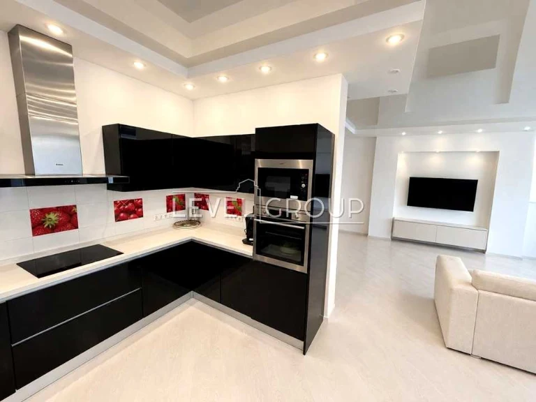Apartment. Kyiv, Dniprovska naberezhna st.