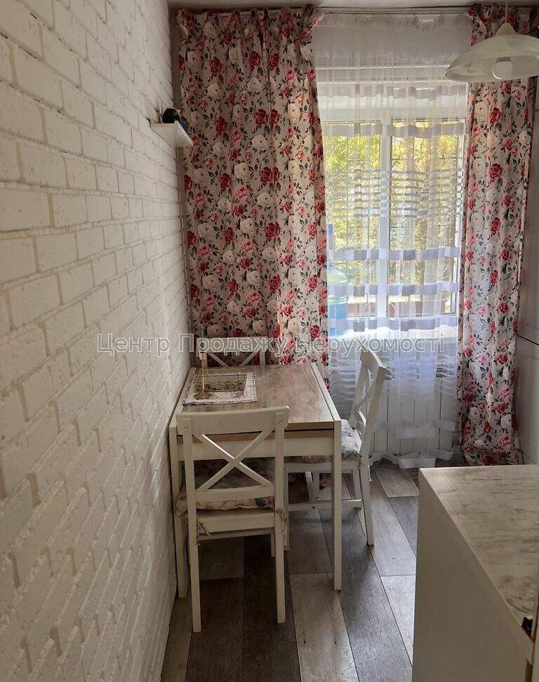 Продаж 2-кімн. квартири, 47 м², 2/5 пов, Київ. Відмінне розт