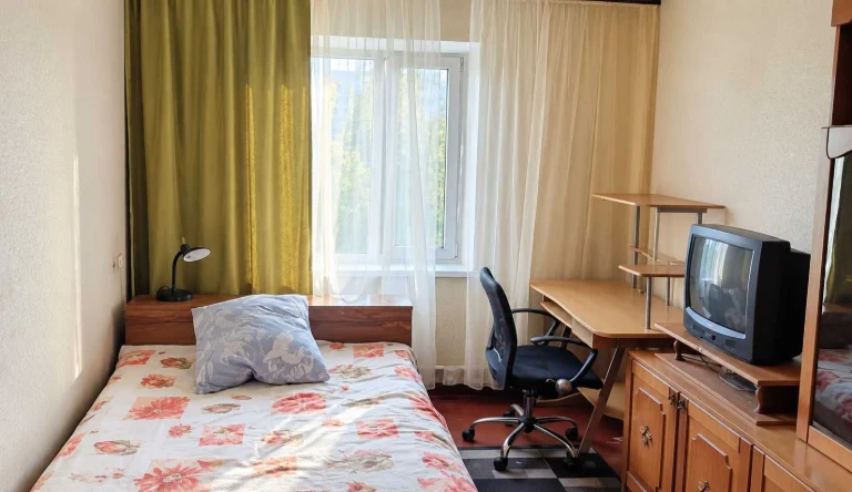 • Two-bedroom apartment 42.3 sq m on вул. Івана Миколайчука