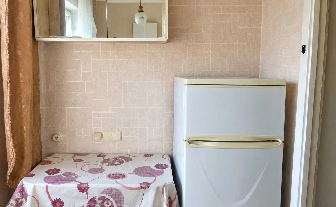 • Two-bedroom apartment 42.3 sq m on вул. Івана Миколайчука