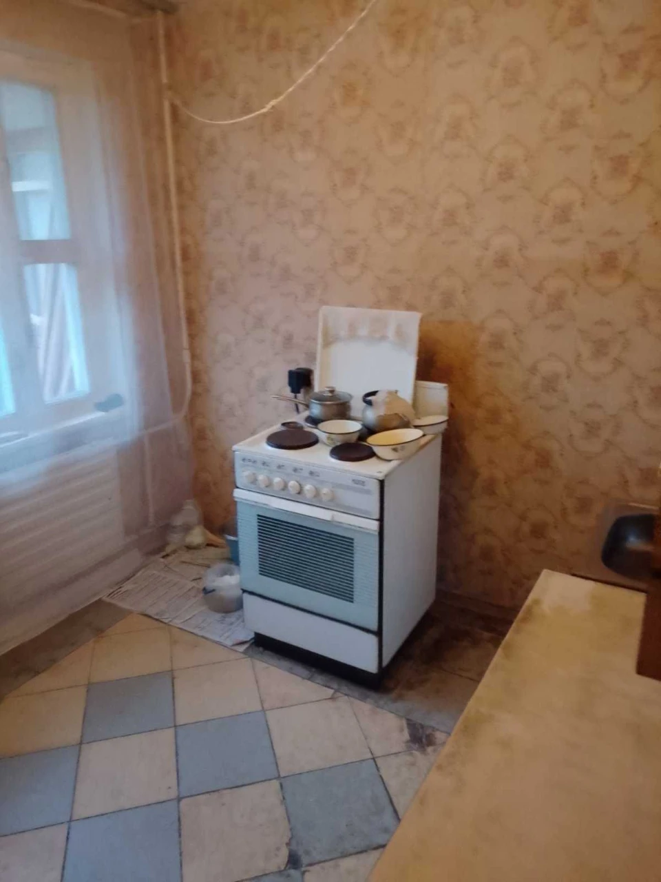 Метро "Ливобережная" 3-х комнатная квартира, 85000 у.е.