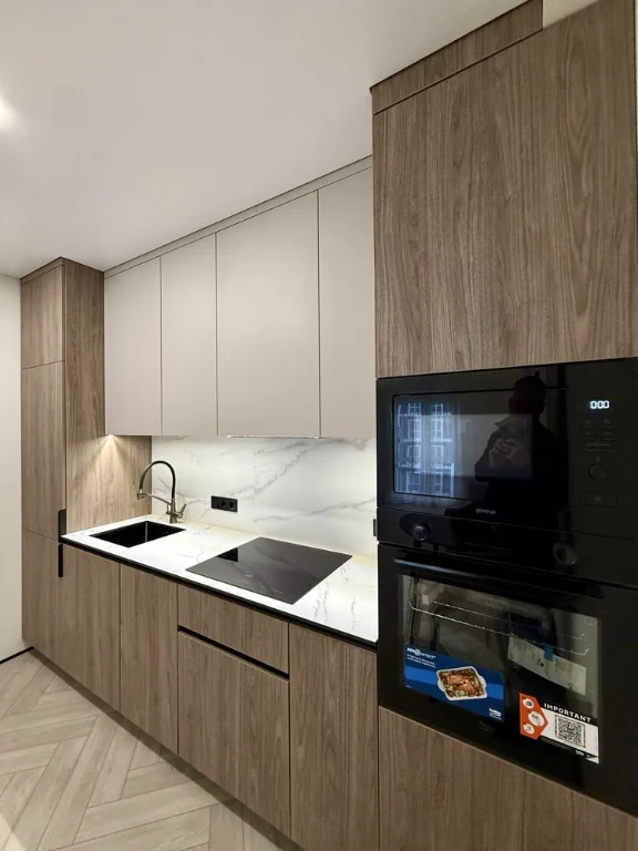 No fees. Sale of 41 sq. m. ЖК Нова Англія/ New England, metro Vas