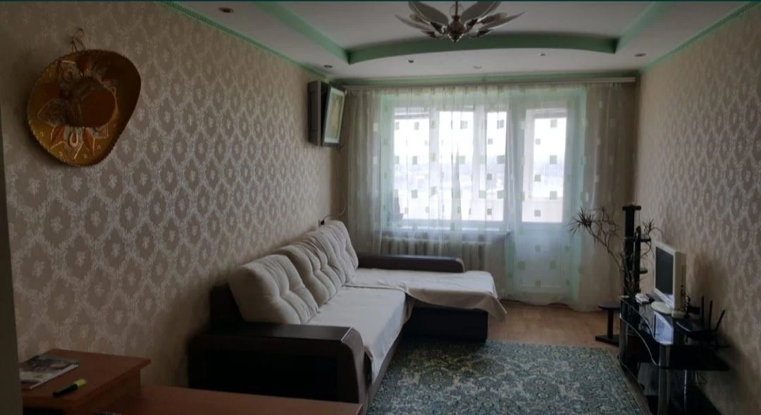 Sale of a 2-room apartment. Transparent Office