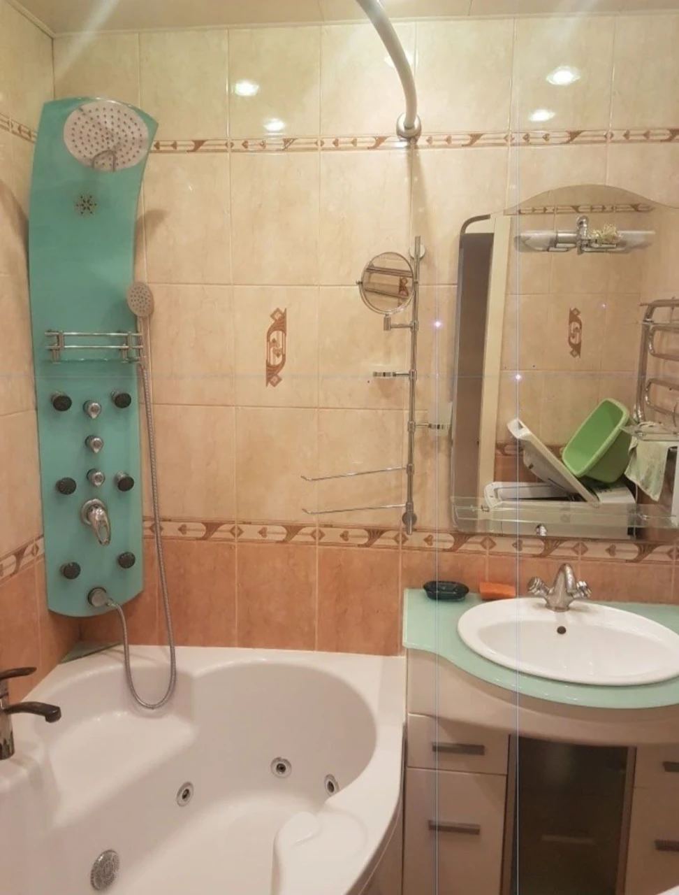 Sale of a 2-room apartment. Transparent Office