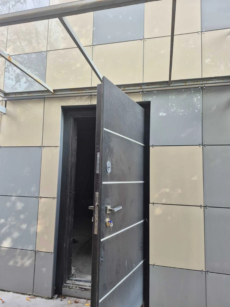 Penthouse apartment on Science Avenue